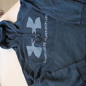 Under Armour hoodie , size M